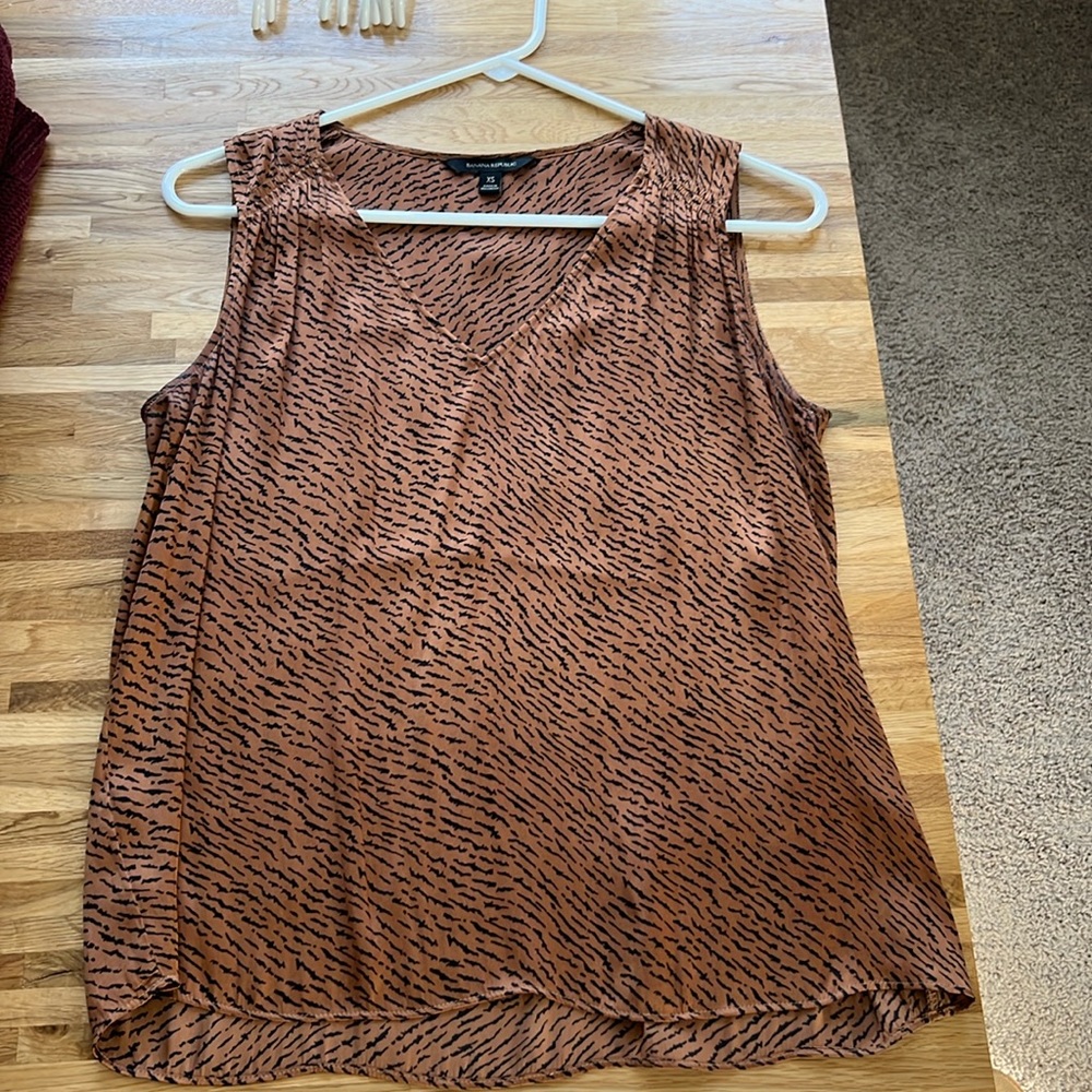 Banana republic silk blouse